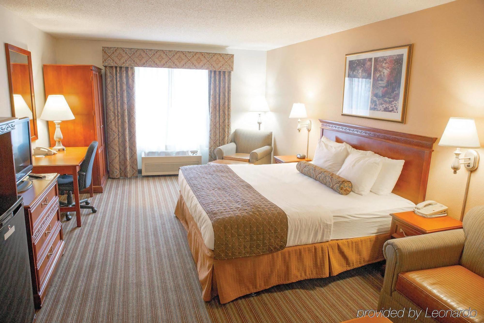 Отель Baymont By Wyndham Springfield I-44 Экстерьер фото