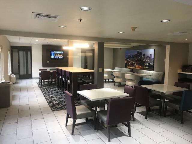Отель Baymont By Wyndham Springfield I-44 Удобства фото